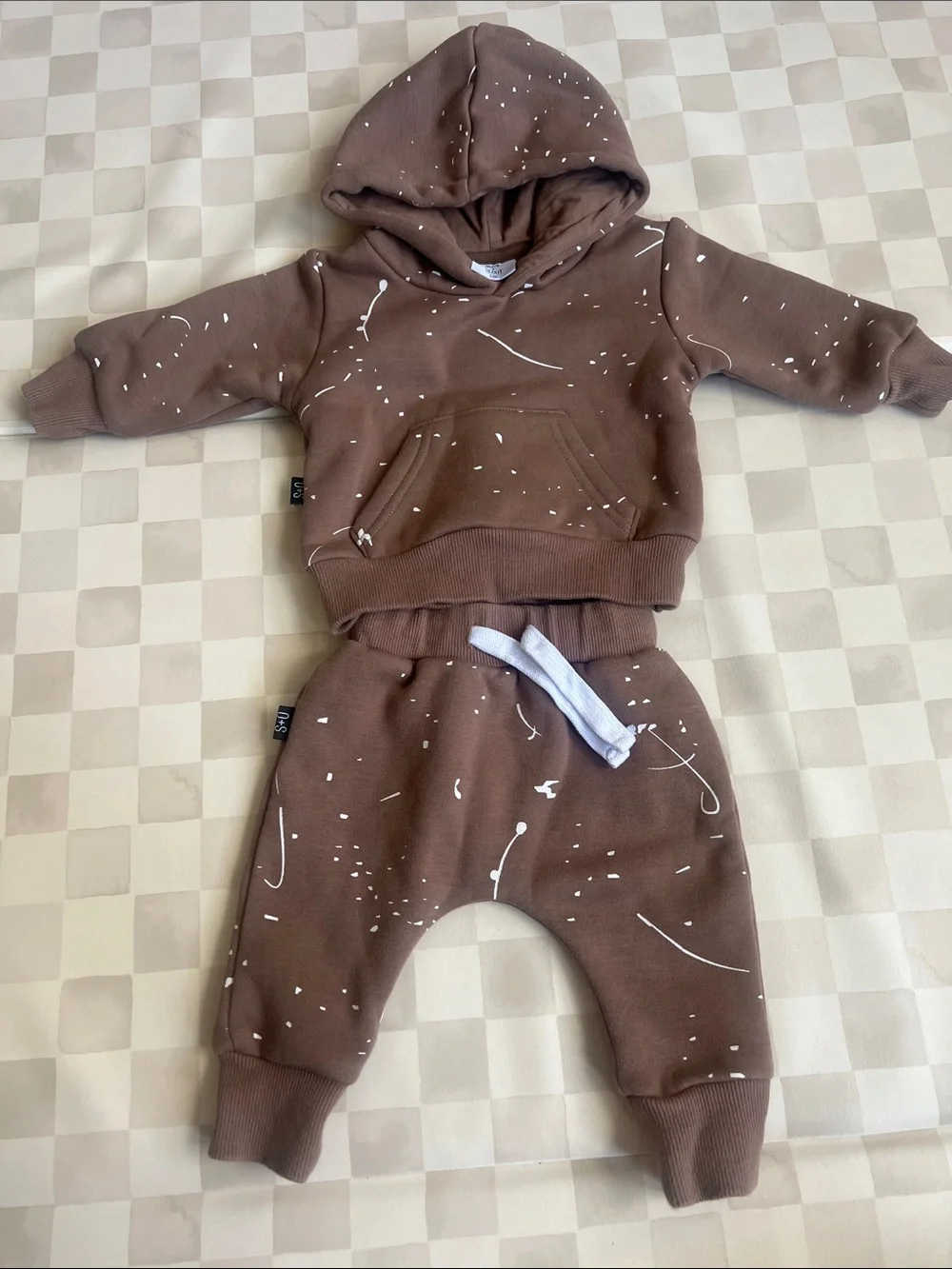 Olive and scout sweatsuit, 3-6 months